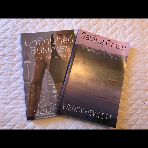 2 Canadian Wendy Hewlett “Taylor Sinclair” Novels - Picture 1 of 3
